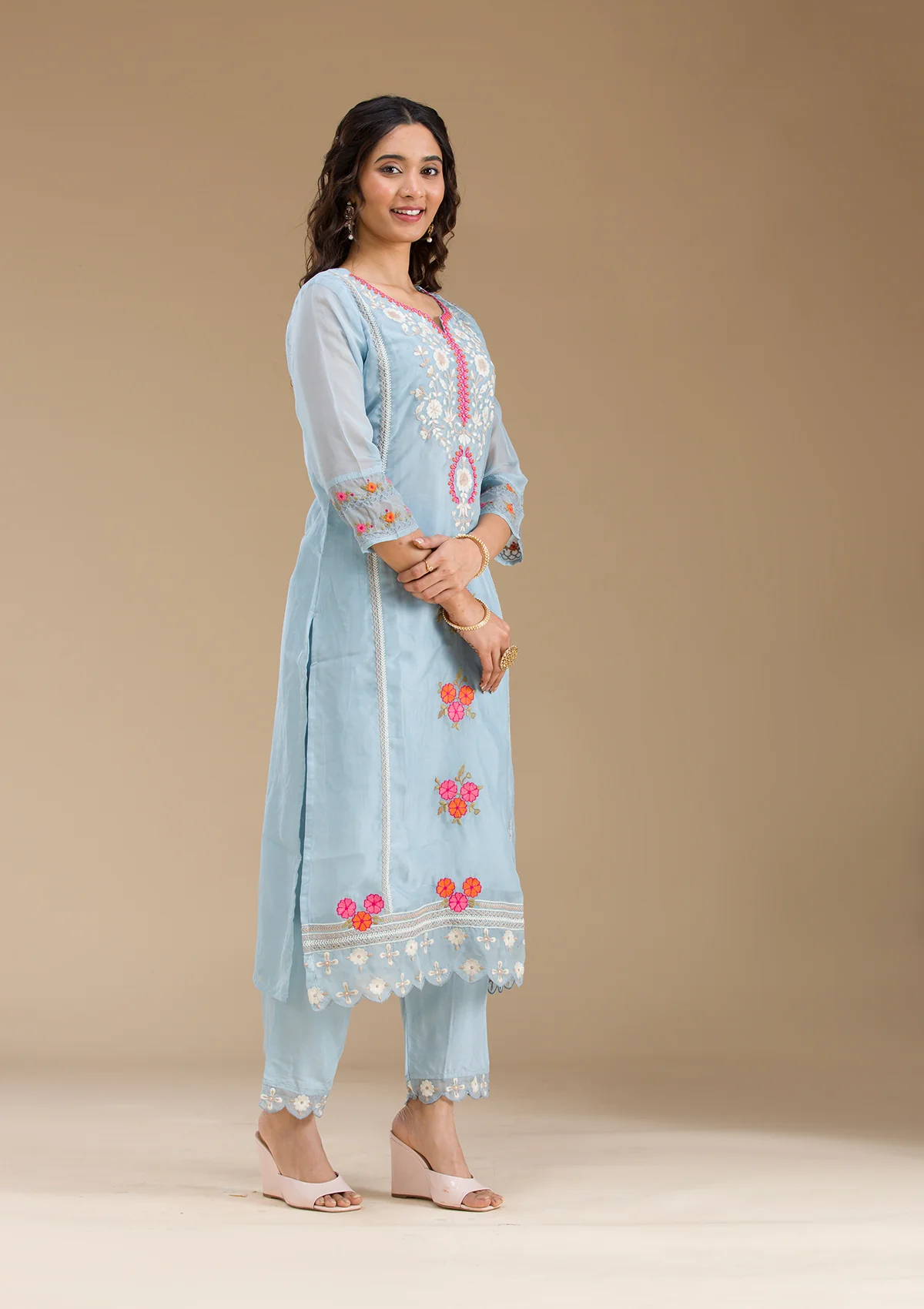 SSRM0043261_SKY_BLUE_4